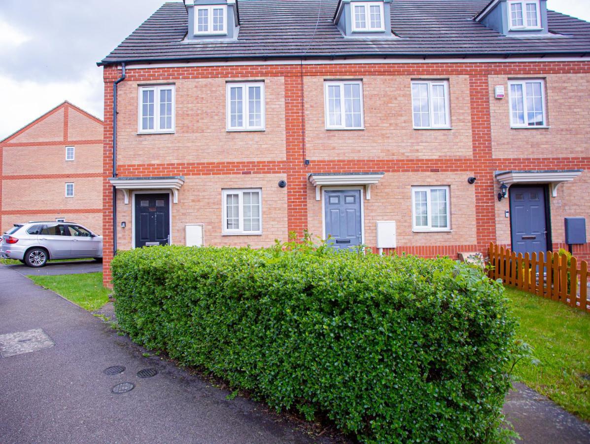 Villa Turners Gardens à Northampton Extérieur photo